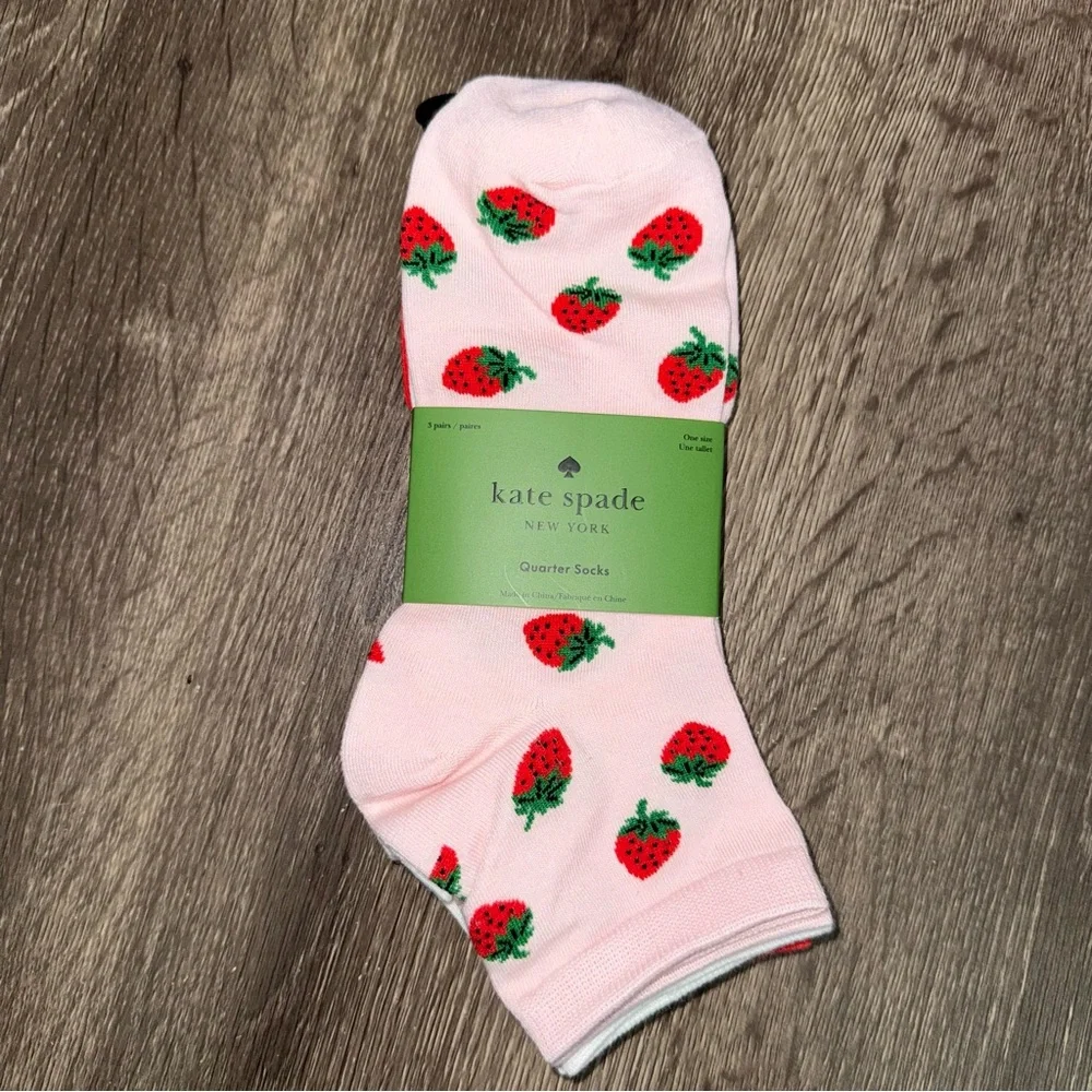 🆕 Kate Spade New York Strawberry Quarter Socks 3 Pack Women’s Shoe Size 4–10